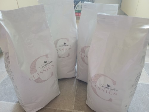 1000gr ganze bohnen - **4x,